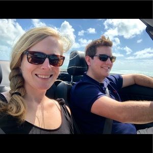 Meet your Posher, Caroline